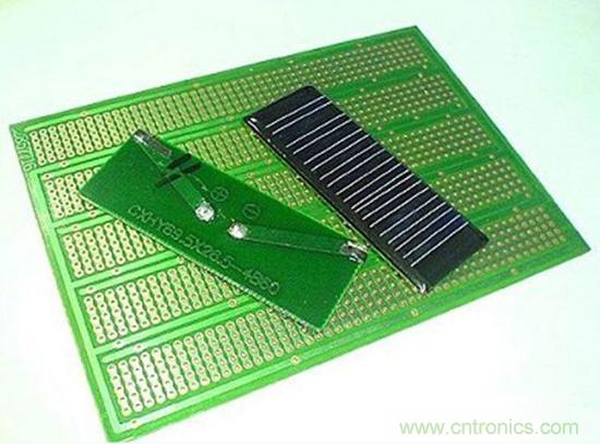 微型太陽能供電板DIY，給手電筒收音機供電