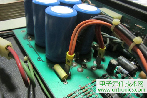 用料很給力！專業后級功放美國高峰FA1201拆解