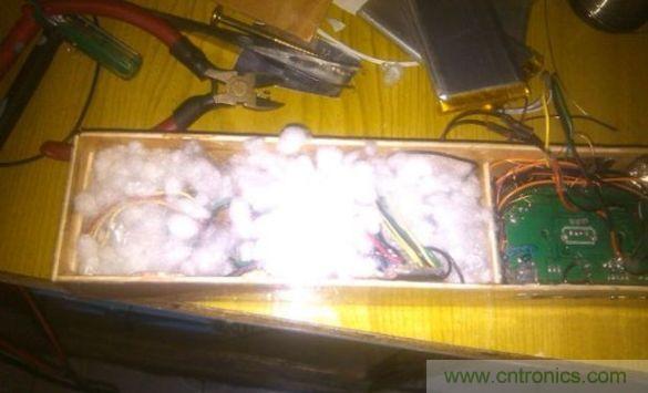 組裝，調試，安裝吸音棉