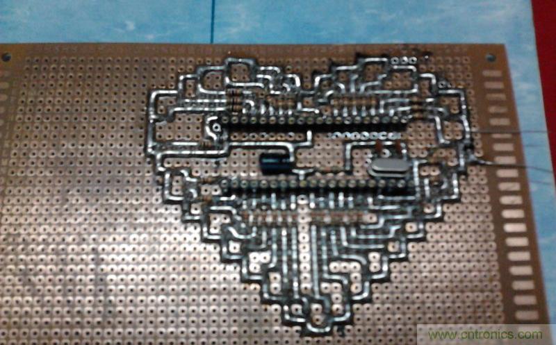 三八節(jié)將至！DIY心形LED流水燈！你們懂的~