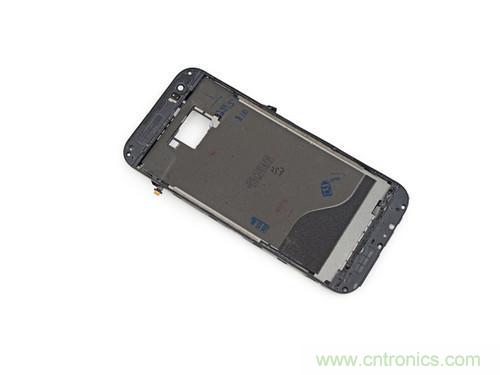 牛人強拆！新HTC One(M8)真機精密做工難修理