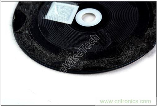 MOTO 360二代智能手表拆解：只有細節，沒有亮點