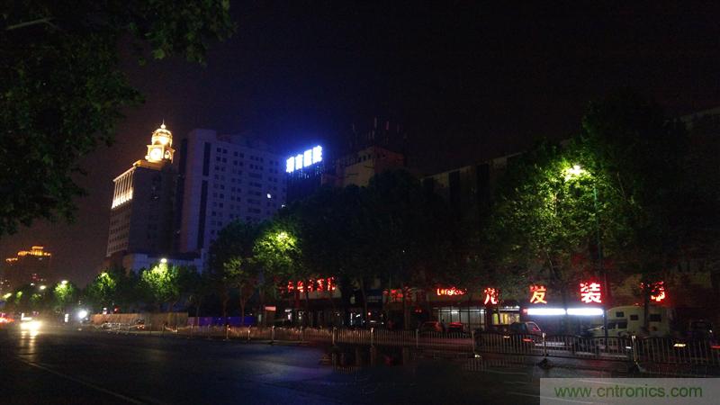 無邊框的 nubia Z9 ，一款既有驚喜，又有驚艷的智能手機(jī)