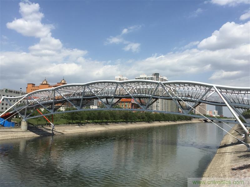 無邊框的 nubia Z9 ，一款既有驚喜，又有驚艷的智能手機(jī)