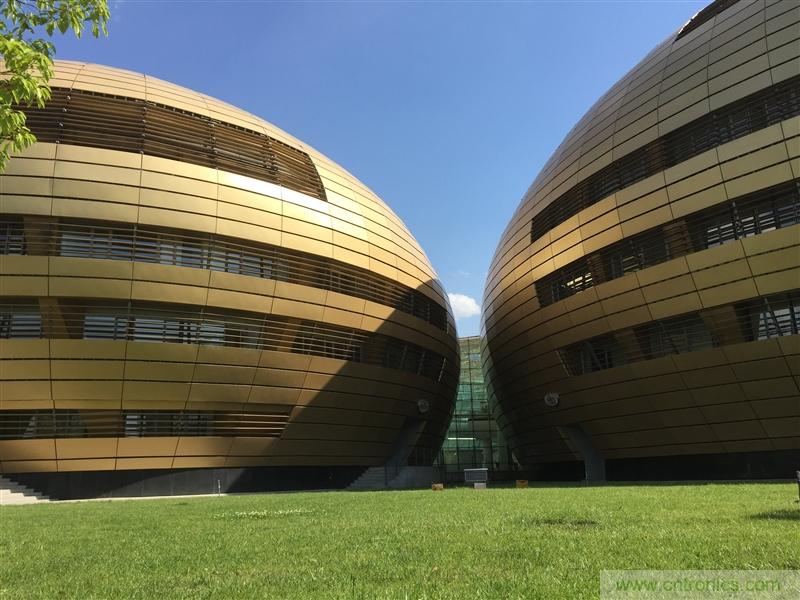 無邊框的 nubia Z9 ，一款既有驚喜，又有驚艷的智能手機(jī)