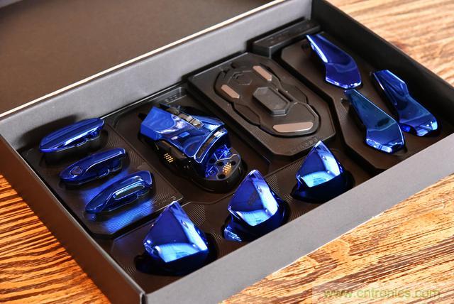 左手寫愛，右手寫他&mdash;&mdash;從此鍵盤鼠標不分家！