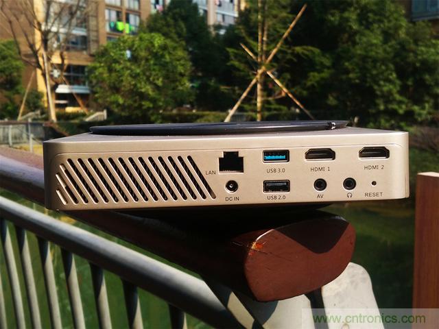 無屏電視時(shí)代已然來臨，客廳你做好準(zhǔn)備了嗎？