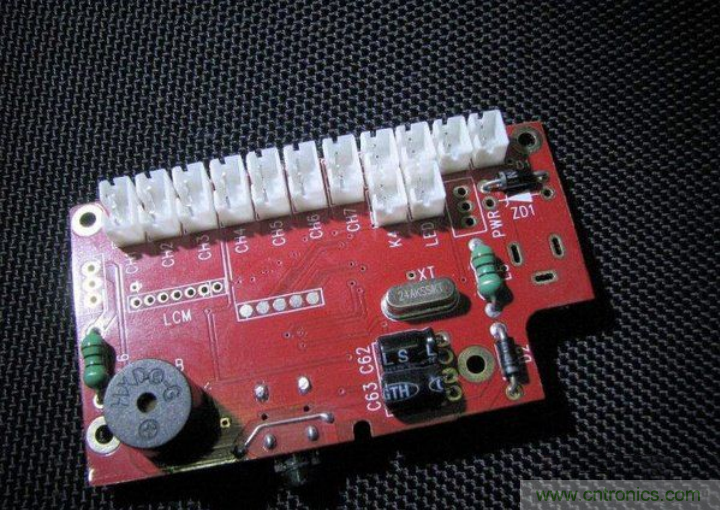 無(wú)人機(jī) DIY 制作全過(guò)程，酷得不要不要的！