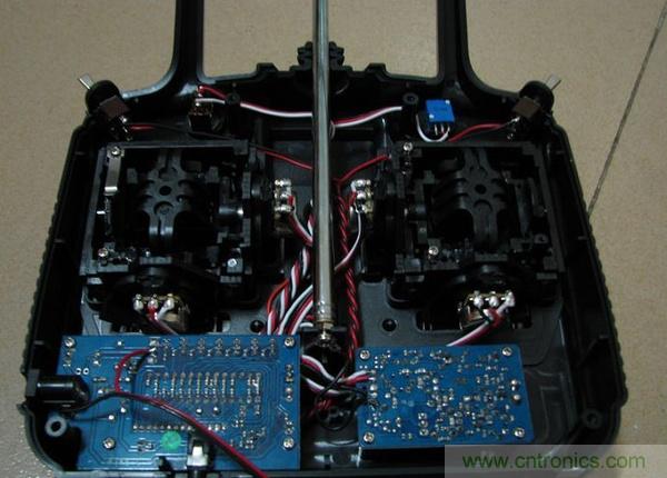 無(wú)人機(jī) DIY 制作全過(guò)程，酷得不要不要的！