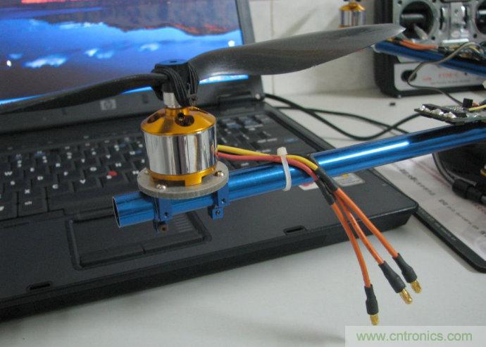 無(wú)人機(jī) DIY 制作全過(guò)程，酷得不要不要的！