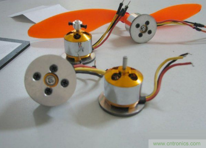 無(wú)人機(jī) DIY 制作全過(guò)程，酷得不要不要的！