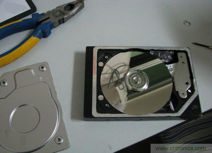 無(wú)人機(jī) DIY 制作全過(guò)程，酷得不要不要的！