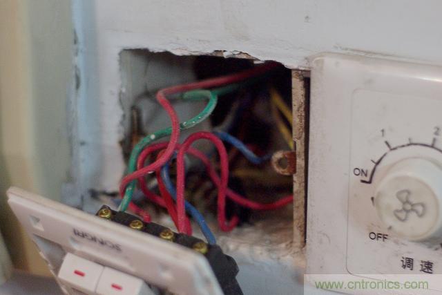 星球大戰原力釋放，無線控制易如反掌