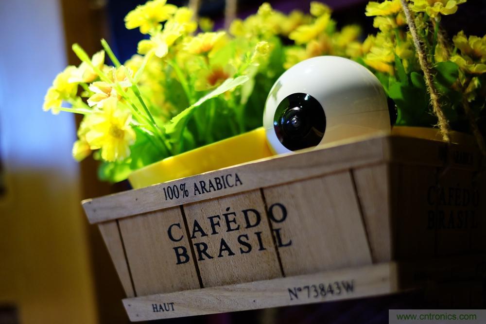 造型神似BB8，讓照片翻滾起來(lái)&mdash;&mdash;暴風(fēng)魔眼