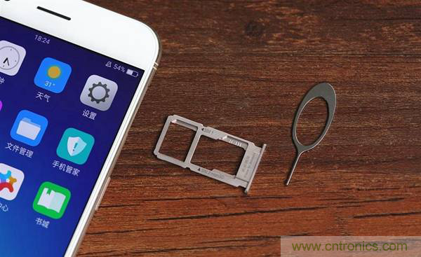 eSIM技術揭秘：蘋果手表如何做到不插卡也能打電話？