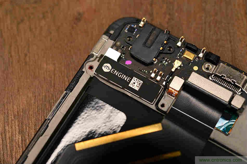 拆解魅族15 Plus：玩轉了新概念，但其工藝究竟如何？