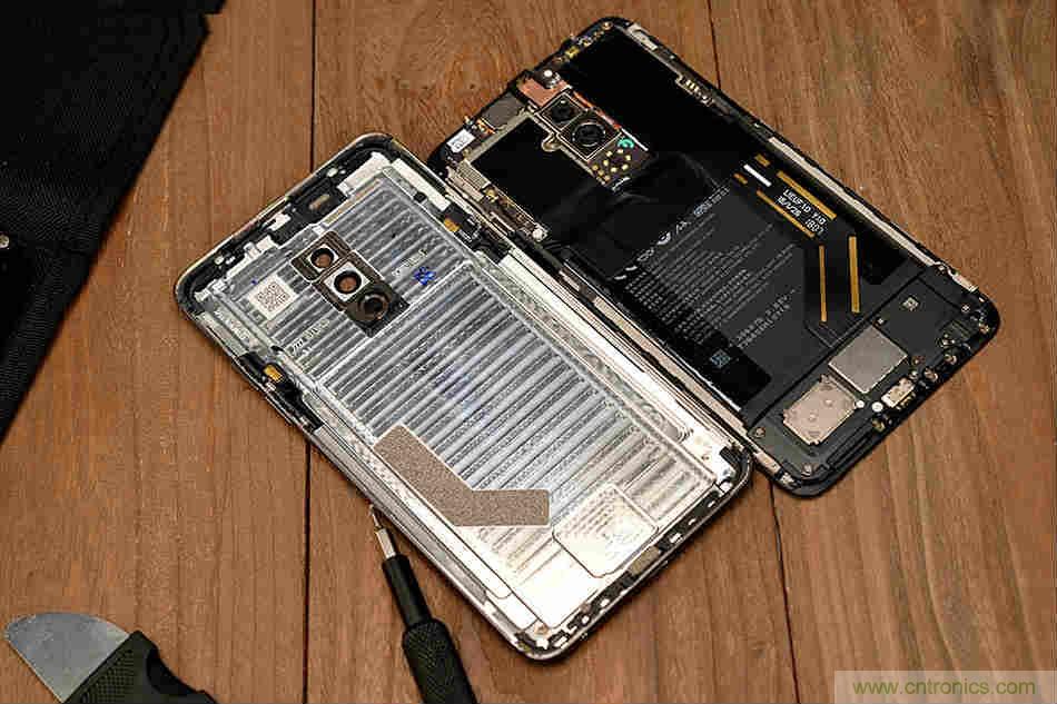 拆解魅族15 Plus：玩轉了新概念，但其工藝究竟如何？