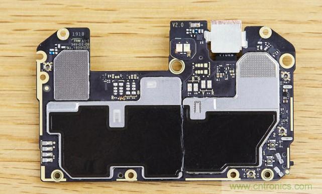 拆解黑鯊手機：多級直觸一體式液冷系統有什么門道？
